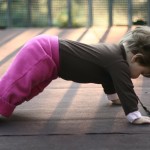 Beneficios yoga niños